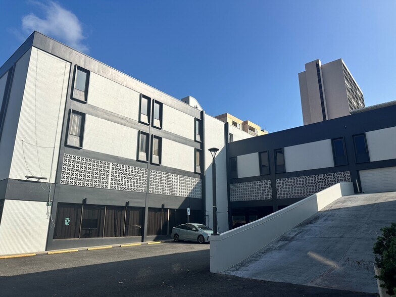 More Photos Of 848 S Beretania St, Honolulu Medical For Lease
