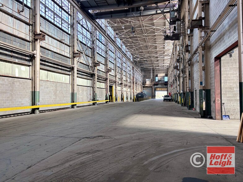 More Photos Of 8500 Clinton Rd, Brooklyn Distribution For Lease