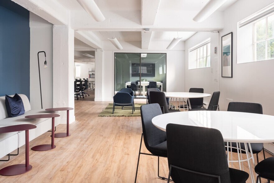 More Photos Of 329 Bryant St, San Francisco Loft Creative Space For Lease