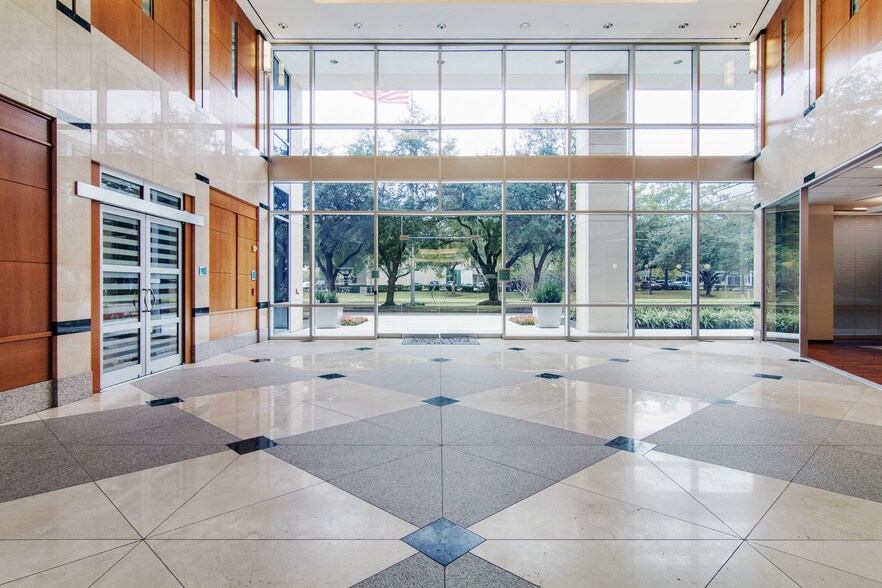 More Photos Of 1401 Enclave Pky, Houston Office For Lease