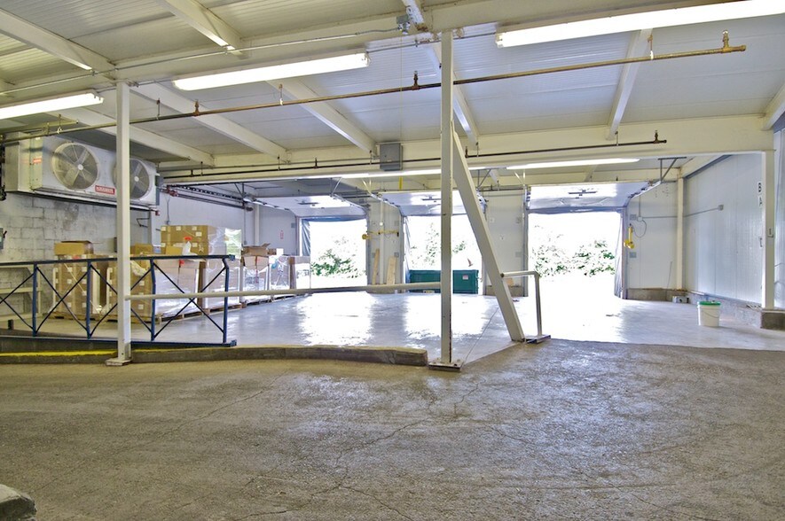 More Photos Of 81 Ingell St, Taunton Refrigeration Cold Storage For Sale