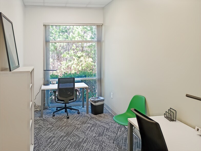 More Photos Of 15000 Weston Pky, Cary Coworking Space