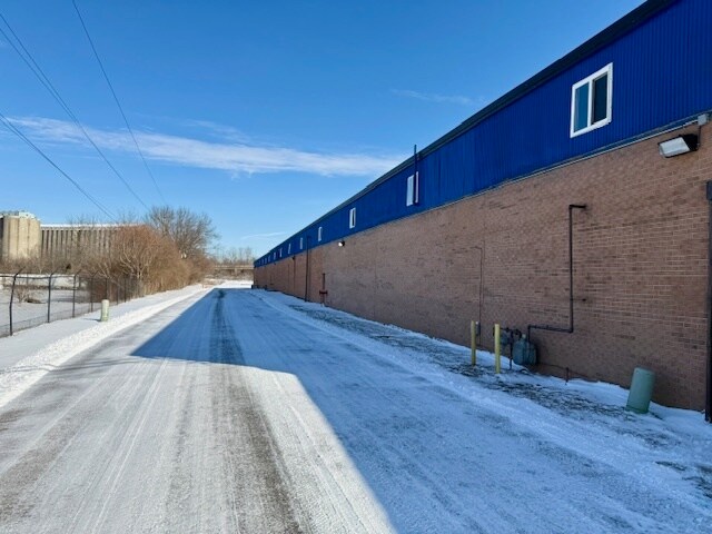 More Photos Of 4000 Bethel Ave, Indianapolis Warehouse For Lease