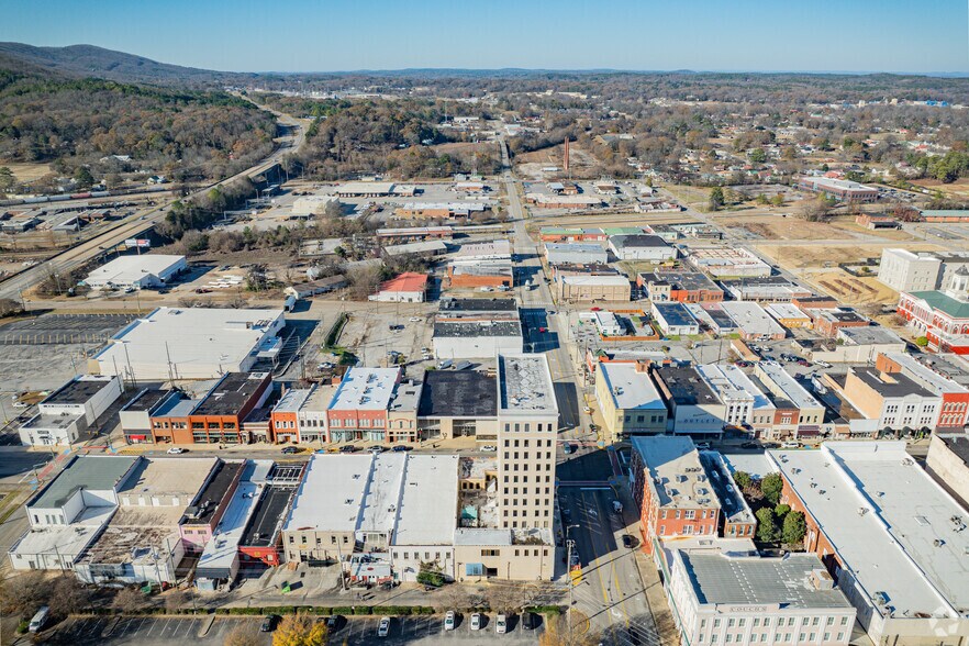 More Photos Of 931 Noble St, Anniston Office For Sale