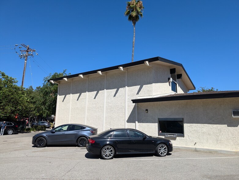 More Photos Of 302 El Paseo Rd, Ojai Office For Lease