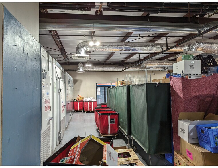 More Photos Of 3100 Rogerdale Rd, Houston Light Distribution For Sale