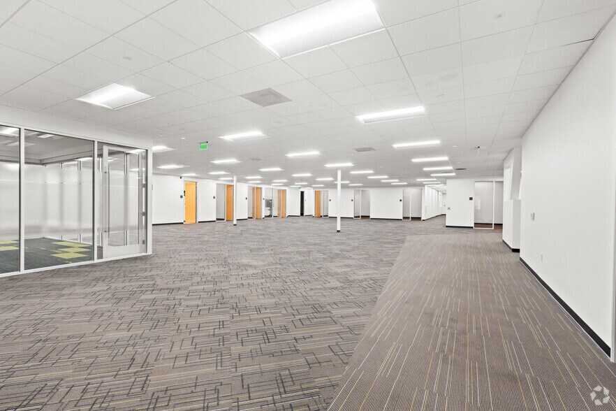 More Photos Of 2580-2584 Junction Ave, San Jose Research And Development For Lease
