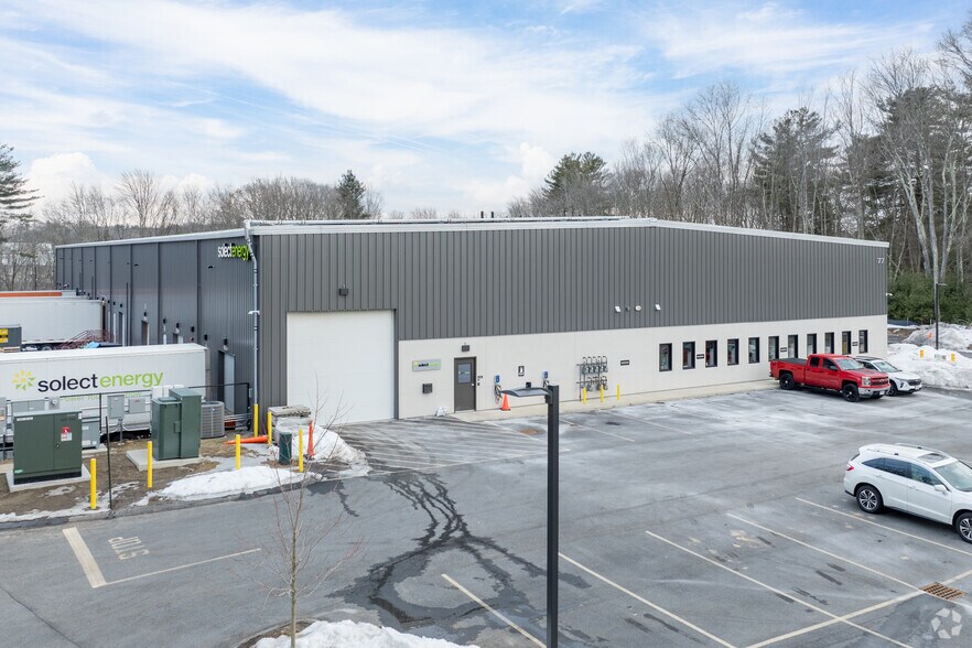 More Photos Of 77 South St, Hopkinton Research And Development For Lease
