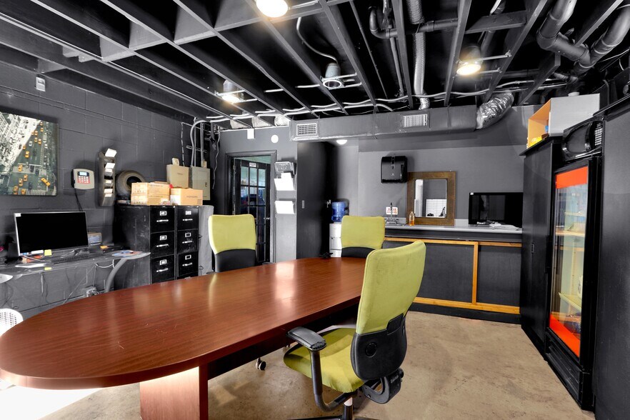 More Photos Of 551 Steves Ave, San Antonio Office Residential For Sale