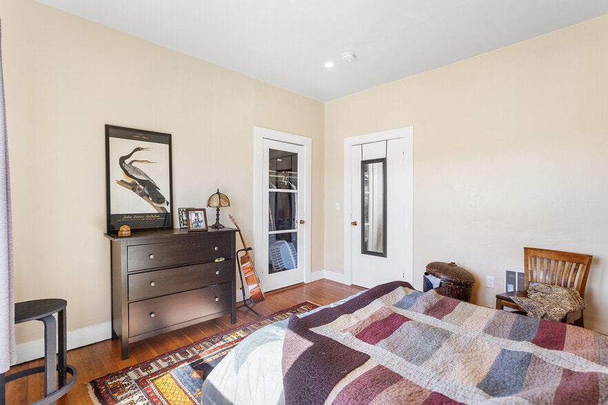 More Photos Of 1036 60th St, Emeryville Apartments For Sale