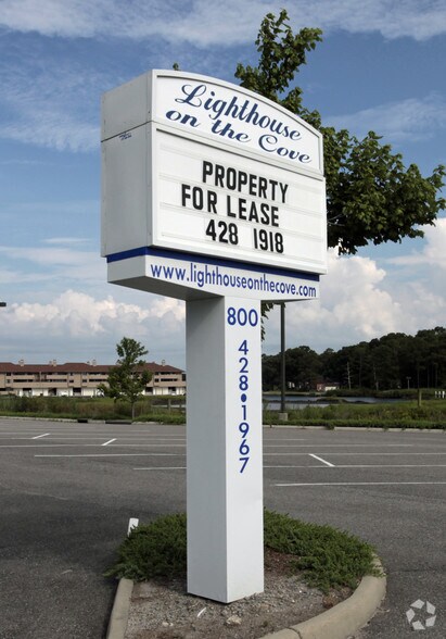 More Photos Of 800 Laskin Rd, Virginia Beach Freestanding For Sale