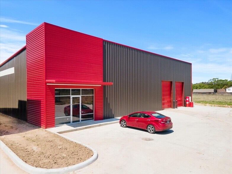 Primary Photo Of 16285 North Fwy, Houston Unknown For Lease