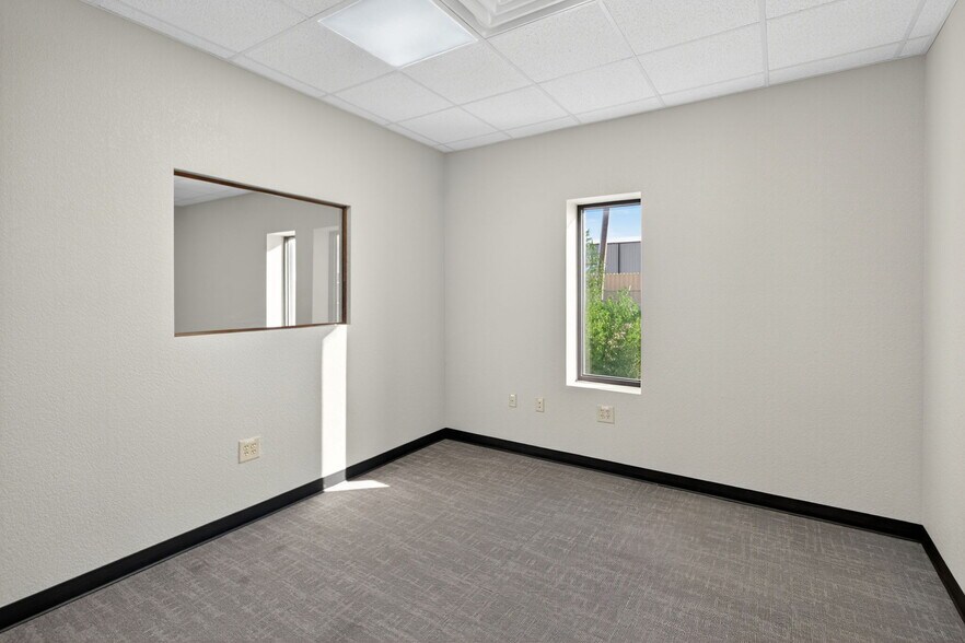 More Photos Of 16680 W Basin St, Odessa Warehouse For Sale