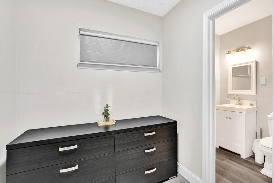 More Photos Of 729-731 SW 4th Ct, Fort Lauderdale Apartments For Sale