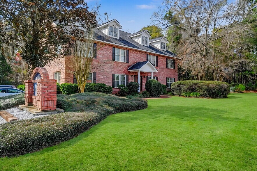 Primary Photo Of 125 Park of Commerce Dr, Savannah Office For Sale