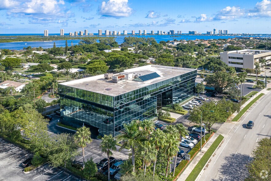 More Photos Of 712 US Highway 1, North Palm Beach Office For Sale
