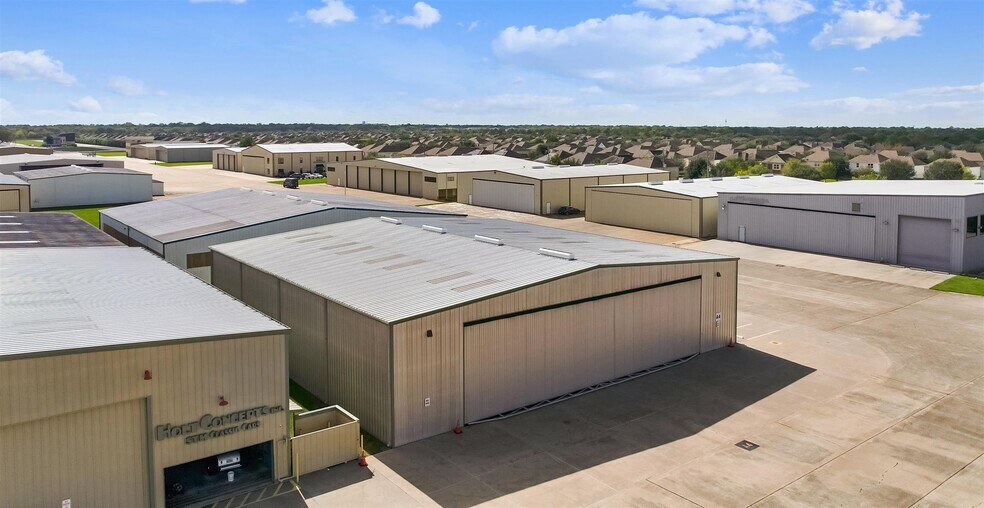 More Photos Of 18000 Groschke Rd, Houston Airplane Hangar For Sale
