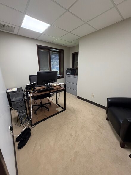 More Photos Of 1516 Trimble Ave, Kalamazoo Office For Sale