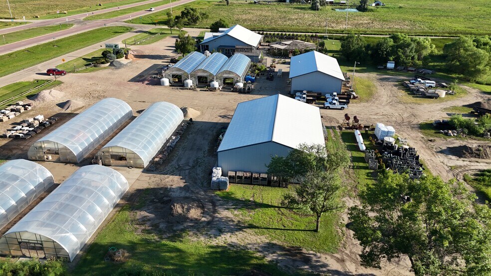 More Photos Of 5659 Dakota Ave S, Huron Garden Center For Sale