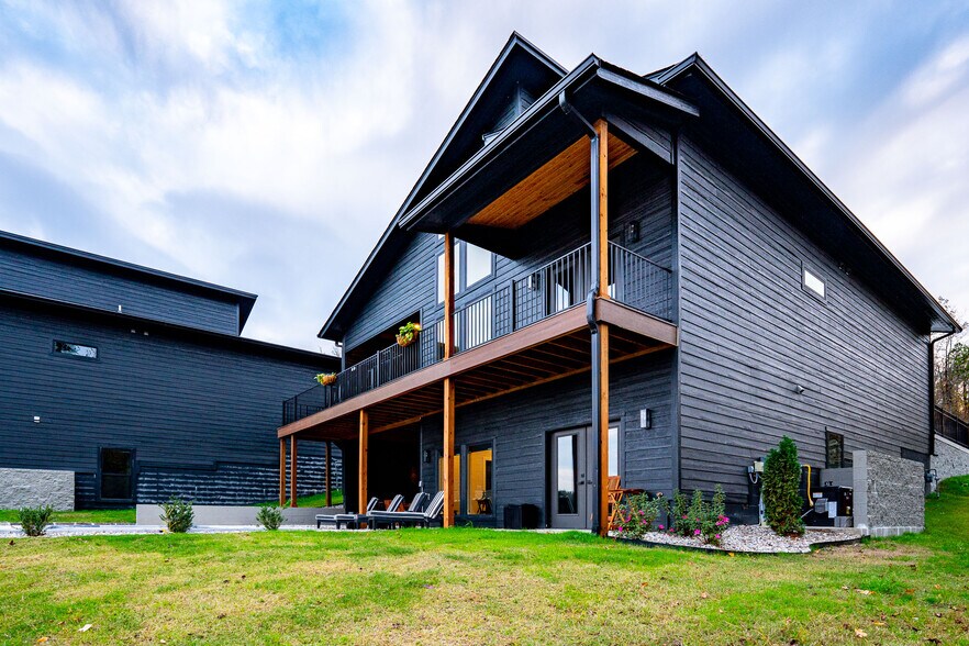 More Photos Of 215 Wayward Winds Rd, Hot Springs National Park Apartments For Sale