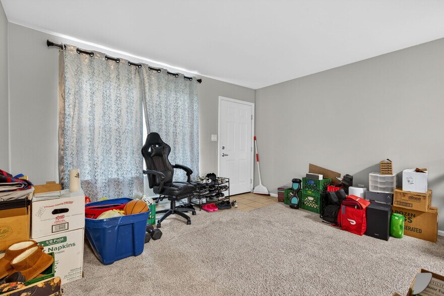 More Photos Of 196 Stone House Ln, Columbia Apartments For Sale