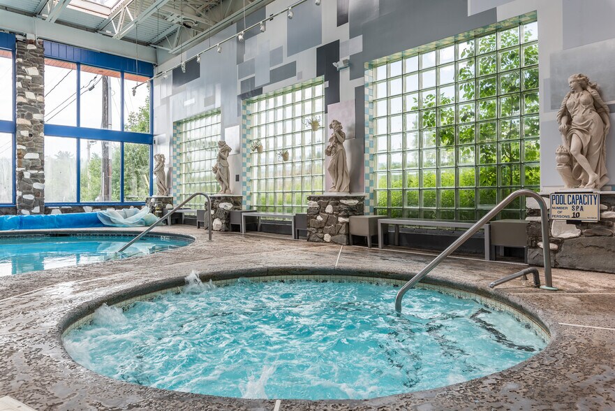 More Photos Of 6302 Main St, Tannersville Hotel For Sale