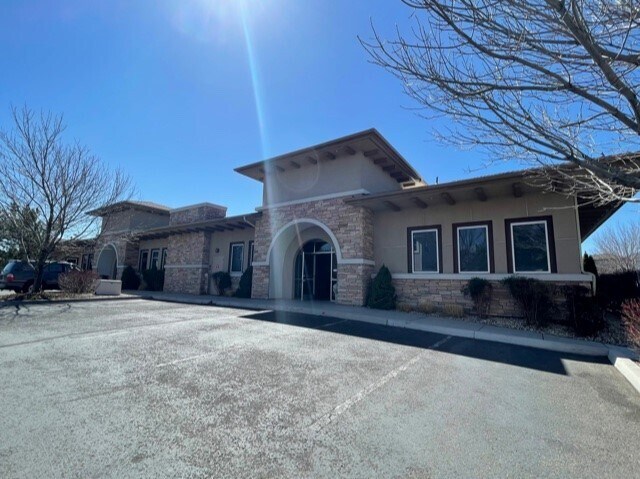 More Photos Of 1667 Lucerne St, Minden Office For Lease