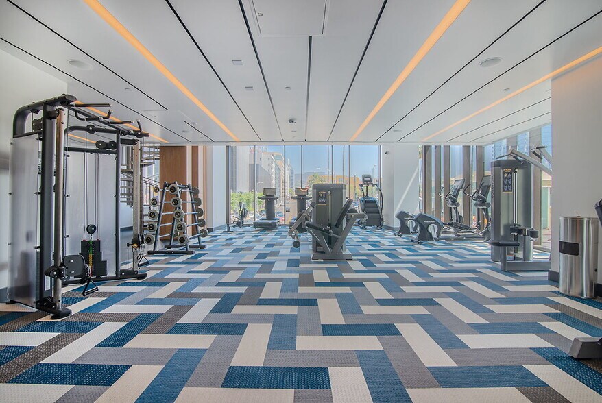 More Photos Of 6240 W Sunset Blvd, Los Angeles Apartments For Lease