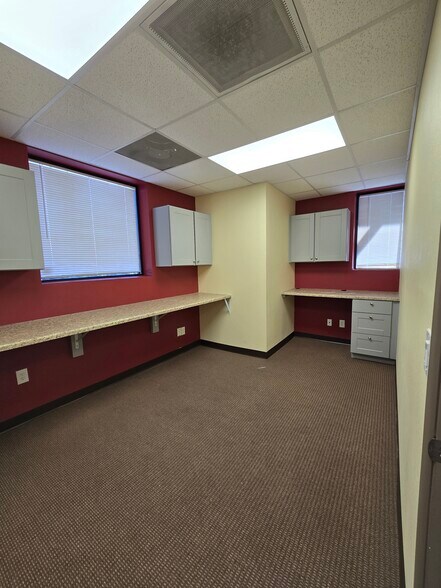 More Photos Of 6344 E Broadway Rd, Mesa Medical For Lease