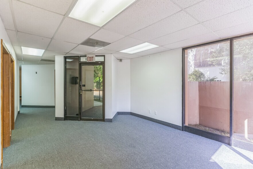 More Photos Of 210 N Westmonte Dr, Altamonte Springs Medical For Lease