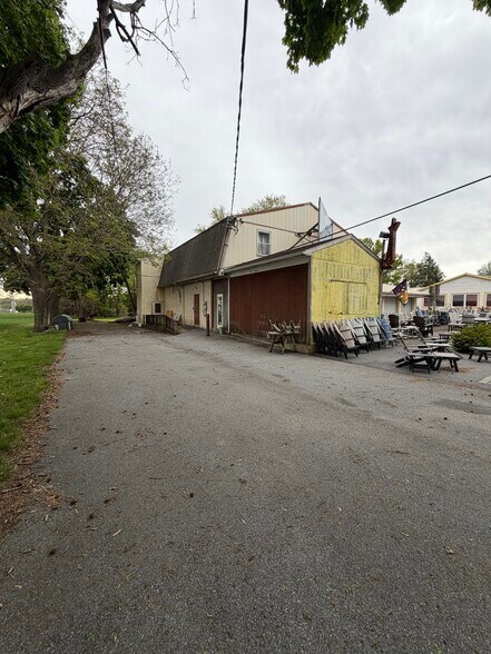 More Photos Of 2857-2867 Lincoln Hwy, Ronks Storefront Retail Residential For Sale