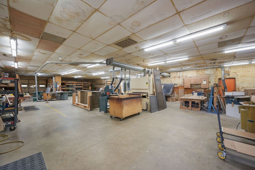 More Photos Of 9155 Campbell Ln, Bridgeville Office For Sale