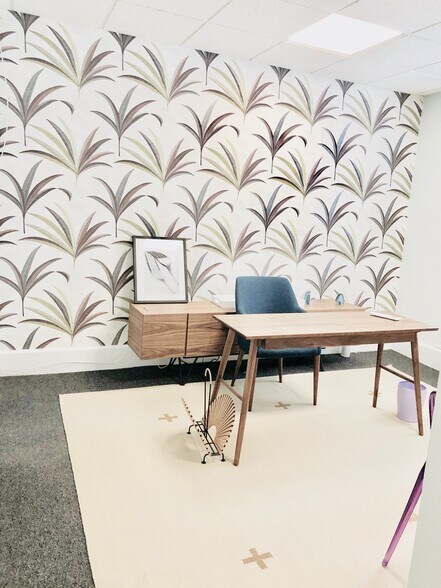 More Photos Of 19 W Putnam Ave, Greenwich Office For Lease