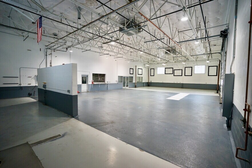 More Photos Of 1702 E Yakima Ave, Yakima Restaurant For Lease