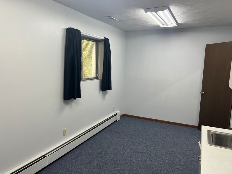 More Photos Of 236 E Glendale St, Dillon Office For Sale