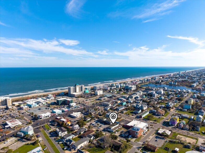 More Photos Of 213 Raleigh Ave, Carolina Beach Hotel For Sale