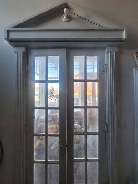 More Photos Of 103 S Main St, Galena Storefront Retail Residential For Sale