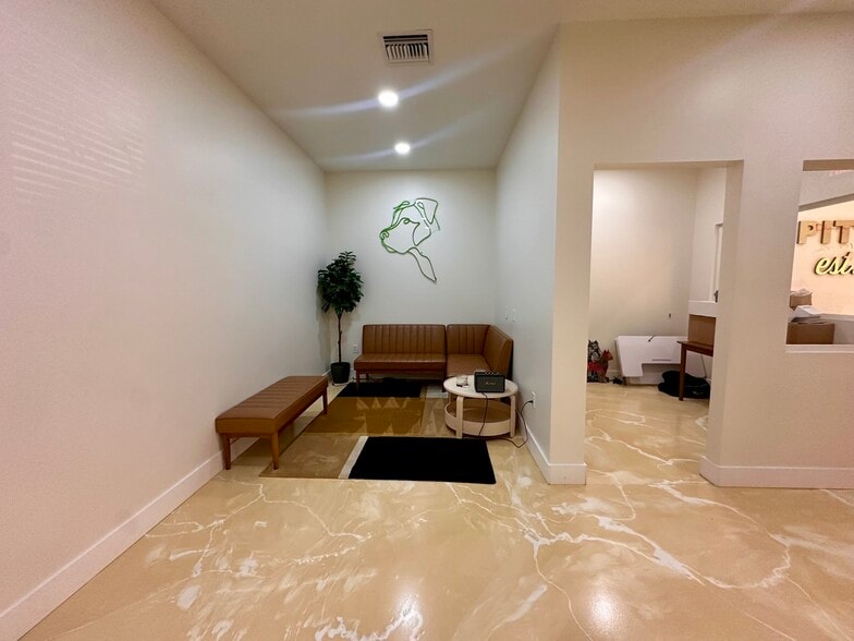 More Photos Of 3764-3790 SW 30th Ave, Fort Lauderdale Warehouse For Sale