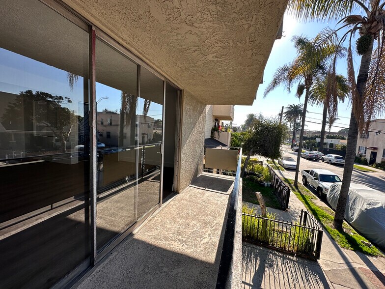 More Photos Of 1036 Saint Louis Ave, Long Beach Apartments For Sale