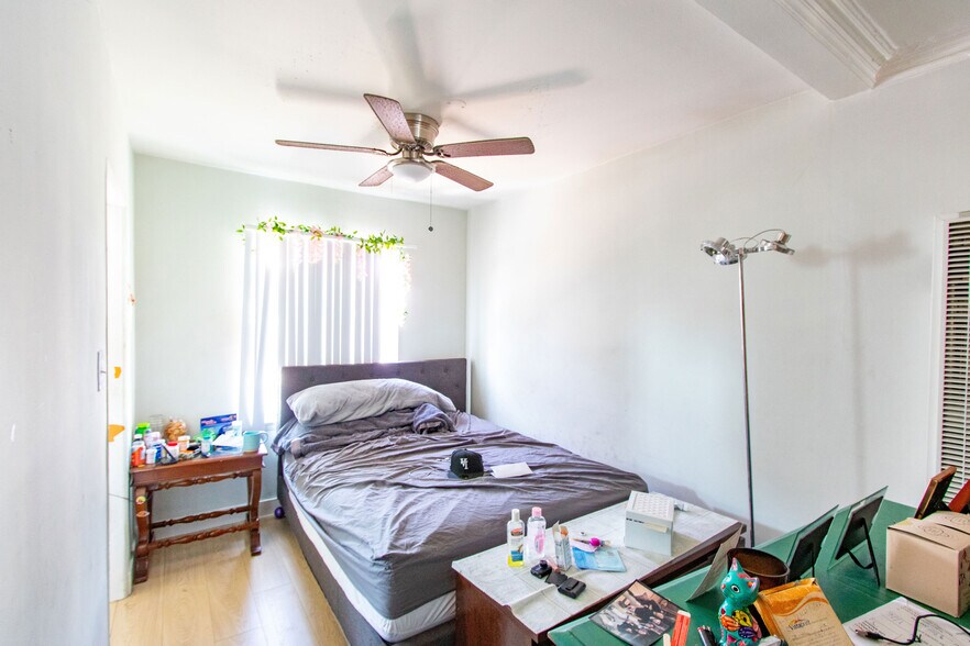More Photos Of 201-207 S Kenmore Ave, Los Angeles Apartments For Sale