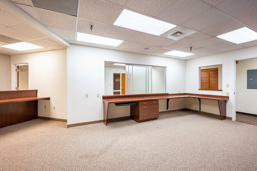 More Photos Of 6719 Gall Blvd, Zephyrhills Medical For Sale