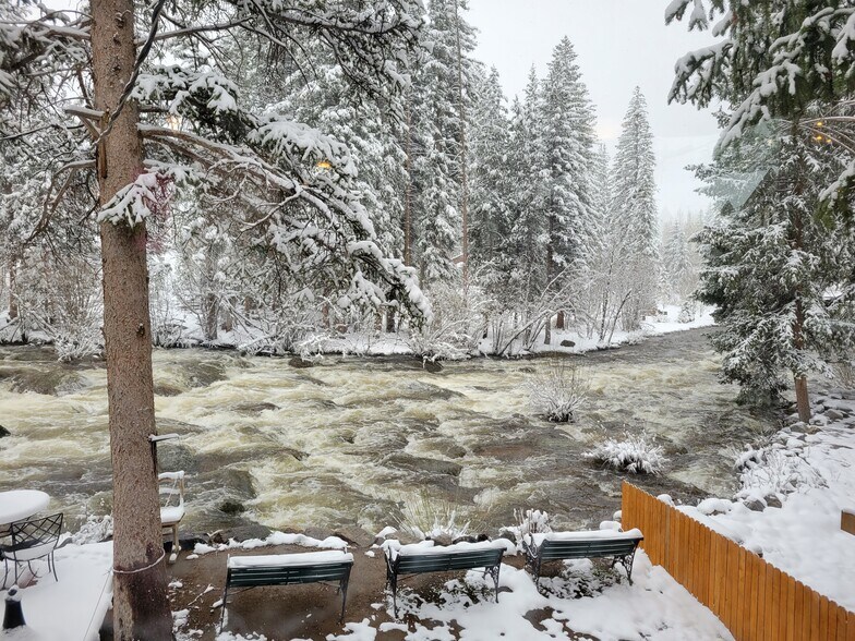 More Photos Of 210 Rapids Ln, Grand Lake Restaurant For Sale