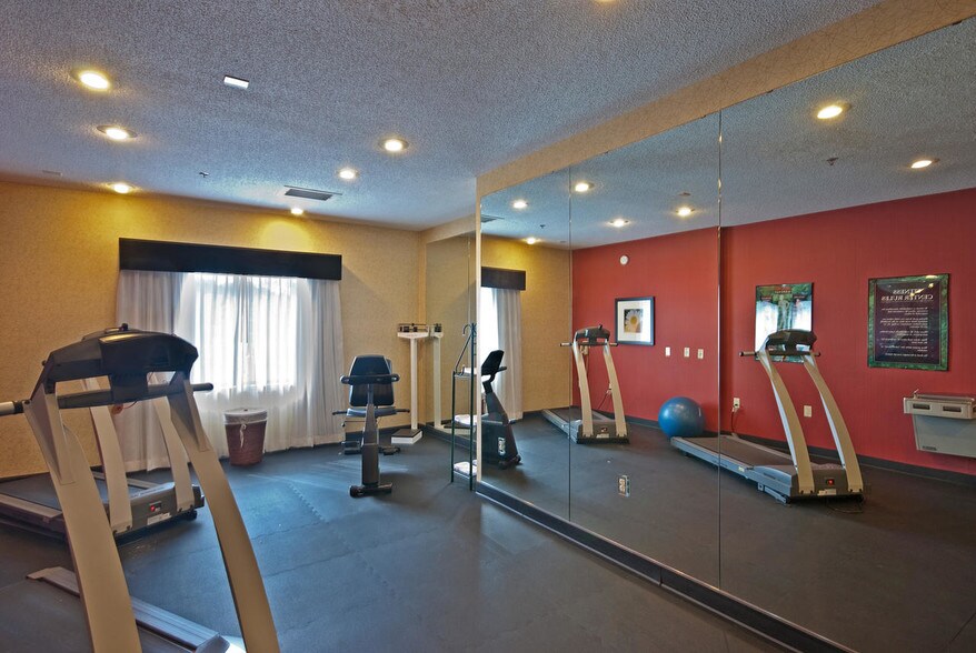 More Photos Of 2499 Satellite Blvd, Buford Hotel For Sale