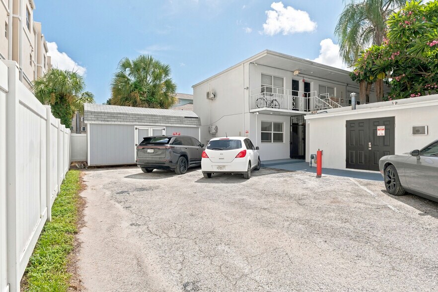More Photos Of 425 2nd St N, Saint Petersburg Apartments For Sale