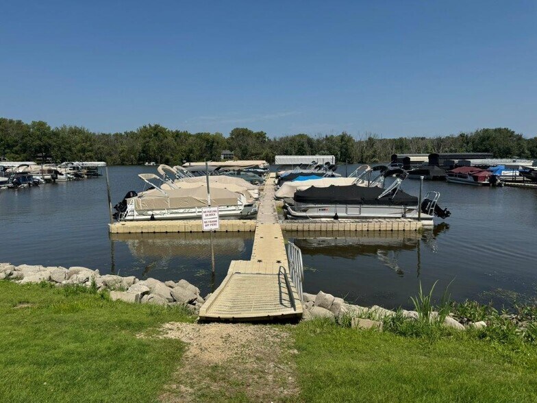 More Photos Of 807 E Harbor Rd, Milton Marina For Sale