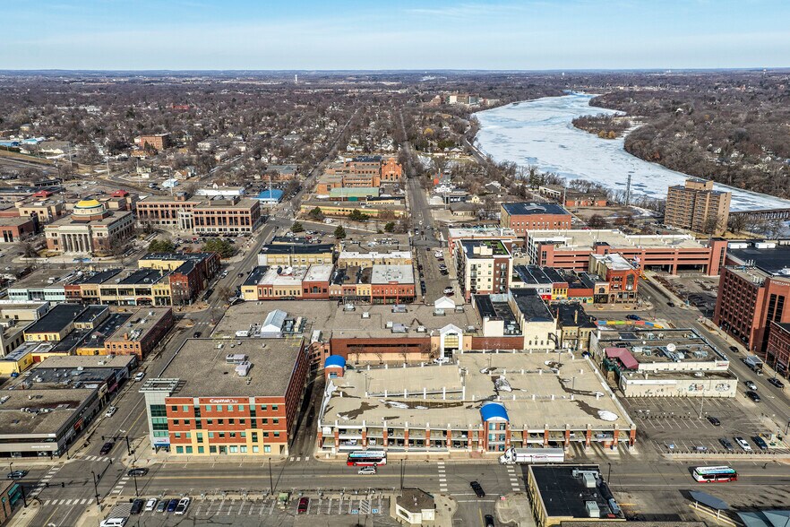 More Photos Of 600-660 W Saint Germain St, Saint Cloud Freestanding For Sale