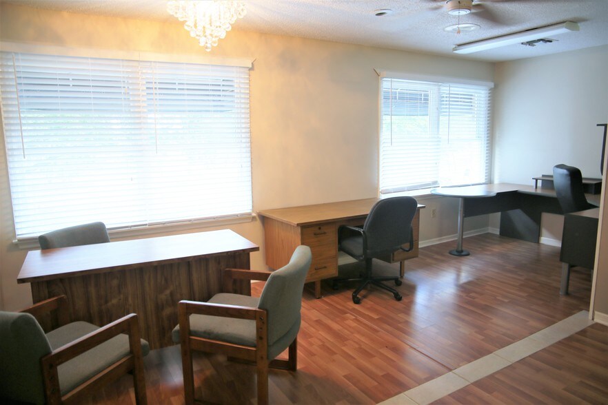 More Photos Of 4113 Neptune Rd, Saint Cloud Office For Sale