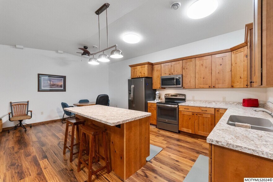 More Photos Of 390 E US Highway 18, Garner Showroom For Sale