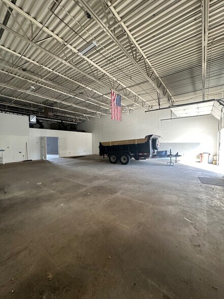 More Photos Of 3300-3312 Encrete Ln, Dayton Light Manufacturing For Lease