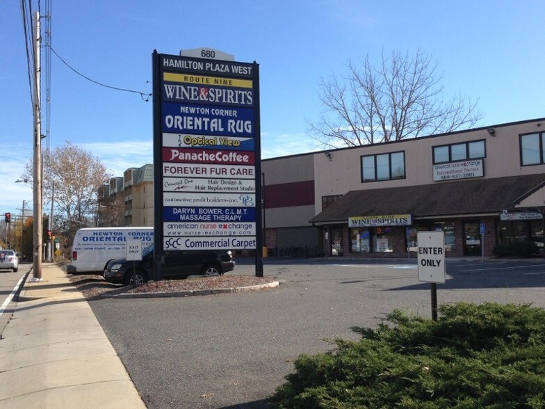 More Photos Of 660-700 Worcester Rd, Framingham Unknown For Lease